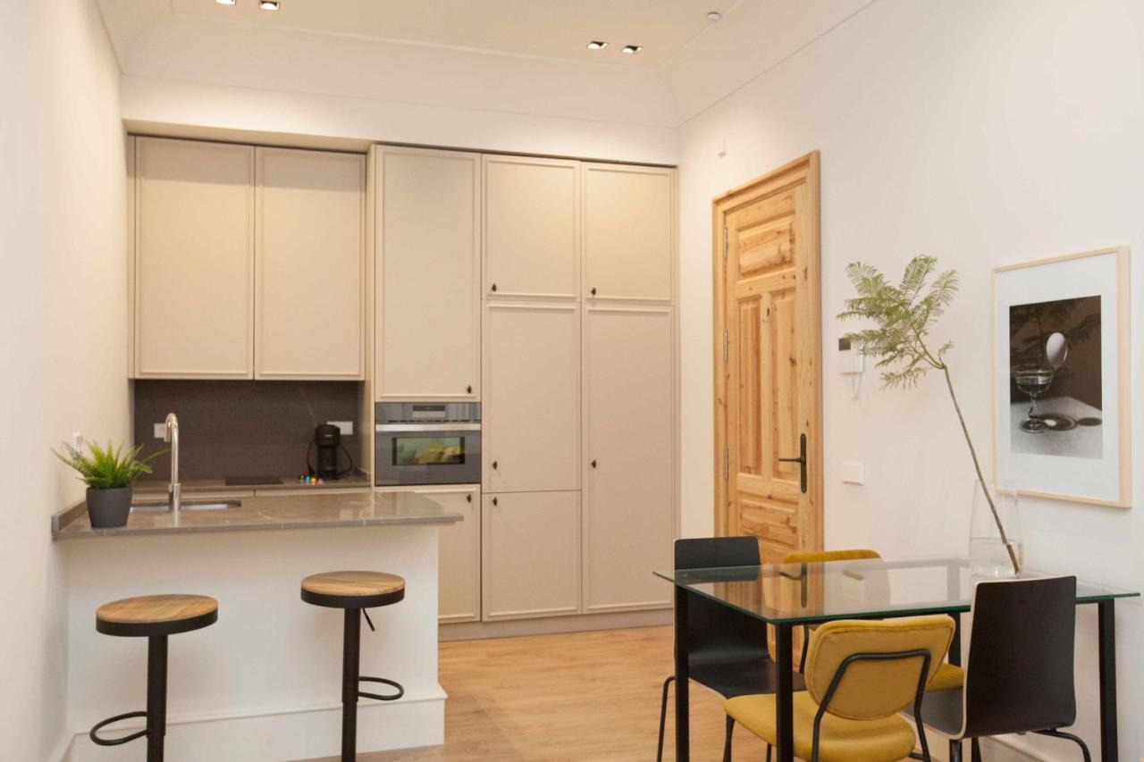 Isg Apartments Cedaceros 12 Севилья Экстерьер фото