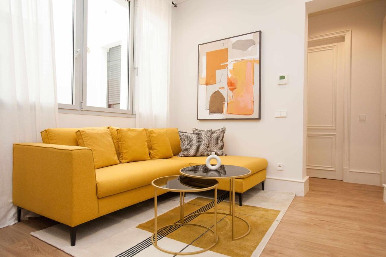 Isg Apartments Cedaceros 12 Севилья Экстерьер фото