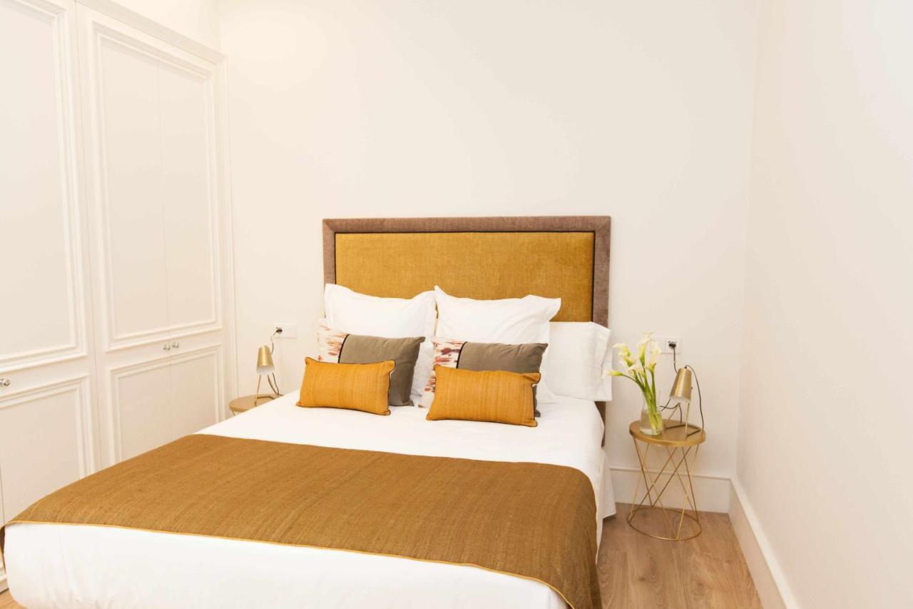 Isg Apartments Cedaceros 12 Севилья Экстерьер фото