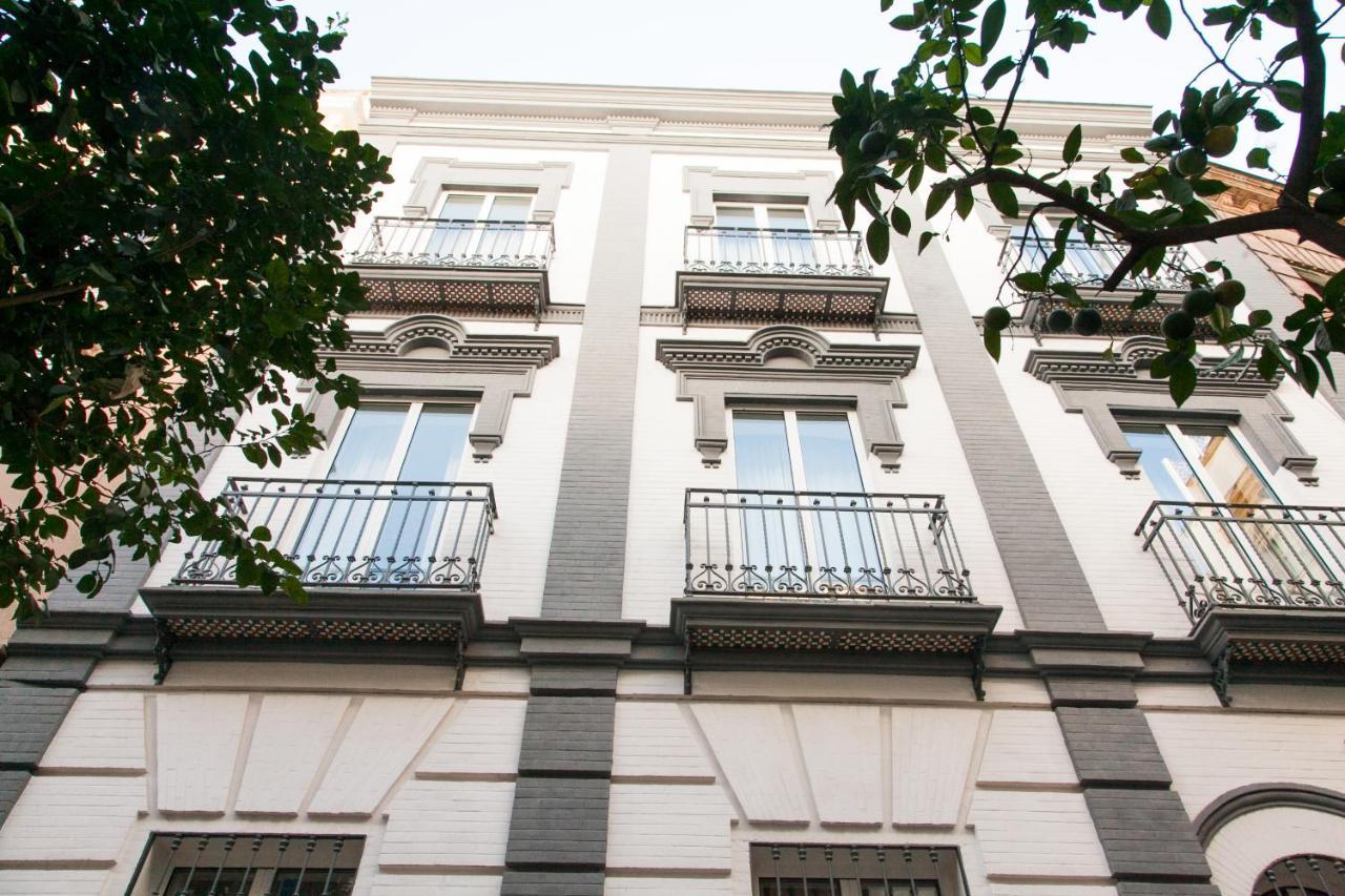 Isg Apartments Cedaceros 12 Севилья Экстерьер фото